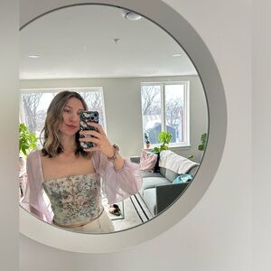 Meet your Posher, Isobel